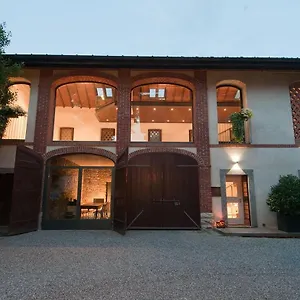 la-corte-e-luva.it-lombardy.com/