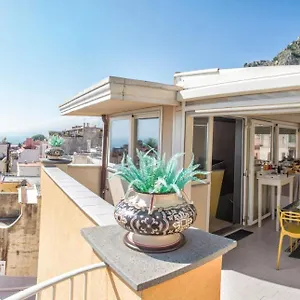 Casa Turrisi Bed & Breakfast