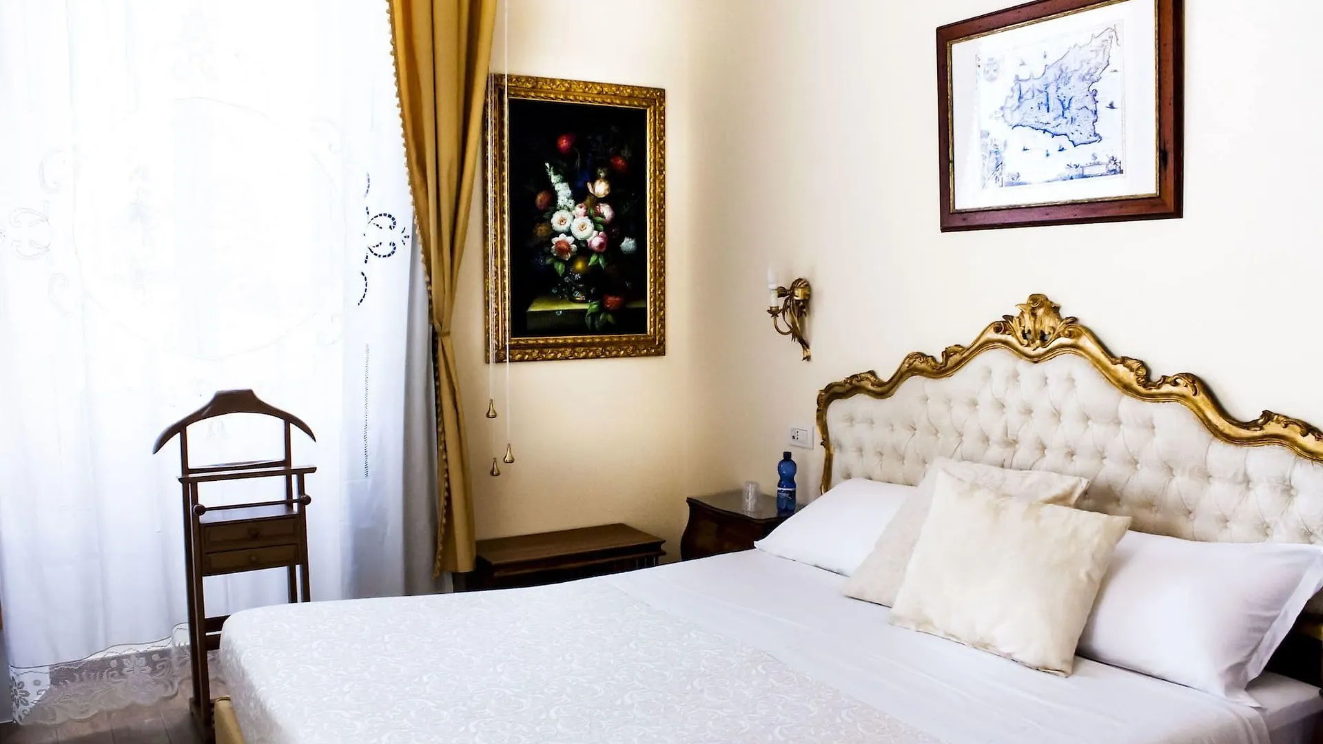 B&B Joan'S Heritage Taormina Bed & Breakfast